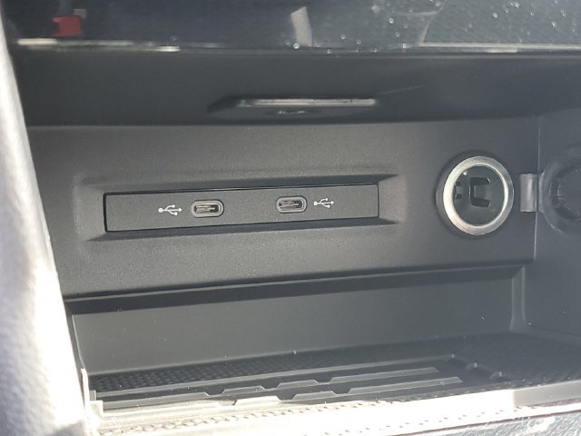 New 2027 Volkswagen Taos SE AWD/4WD image 28