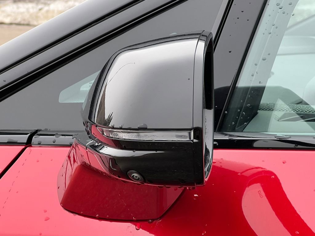 New 2026 Cadillac Optiq Sport 1 image 33