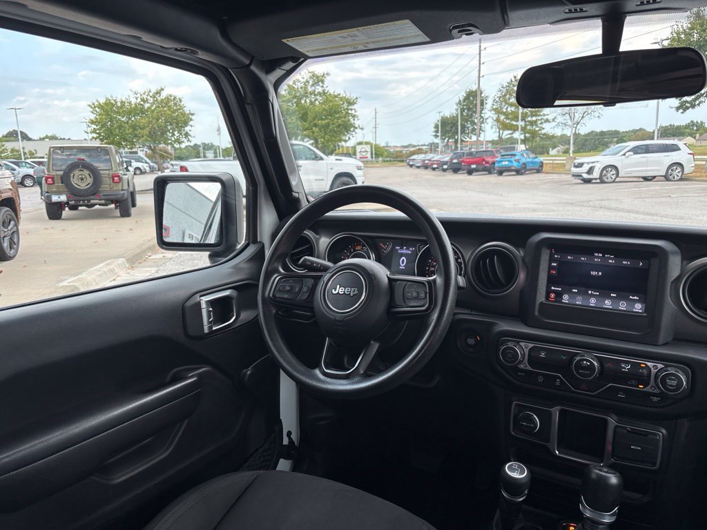 Used 2023 Jeep Wrangler Unlimited Sport AWD/4WD image 24