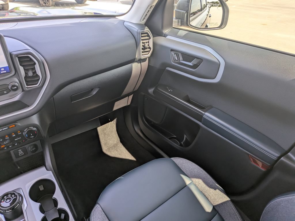 Used 2024 Ford Bronco Sport Outer Banks w/ Tech Package AWD/4WD image 18