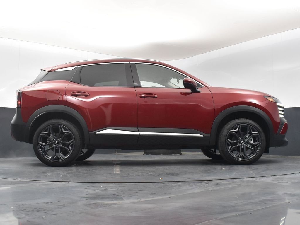 New 2025 Nissan Kicks SR FWD image 43