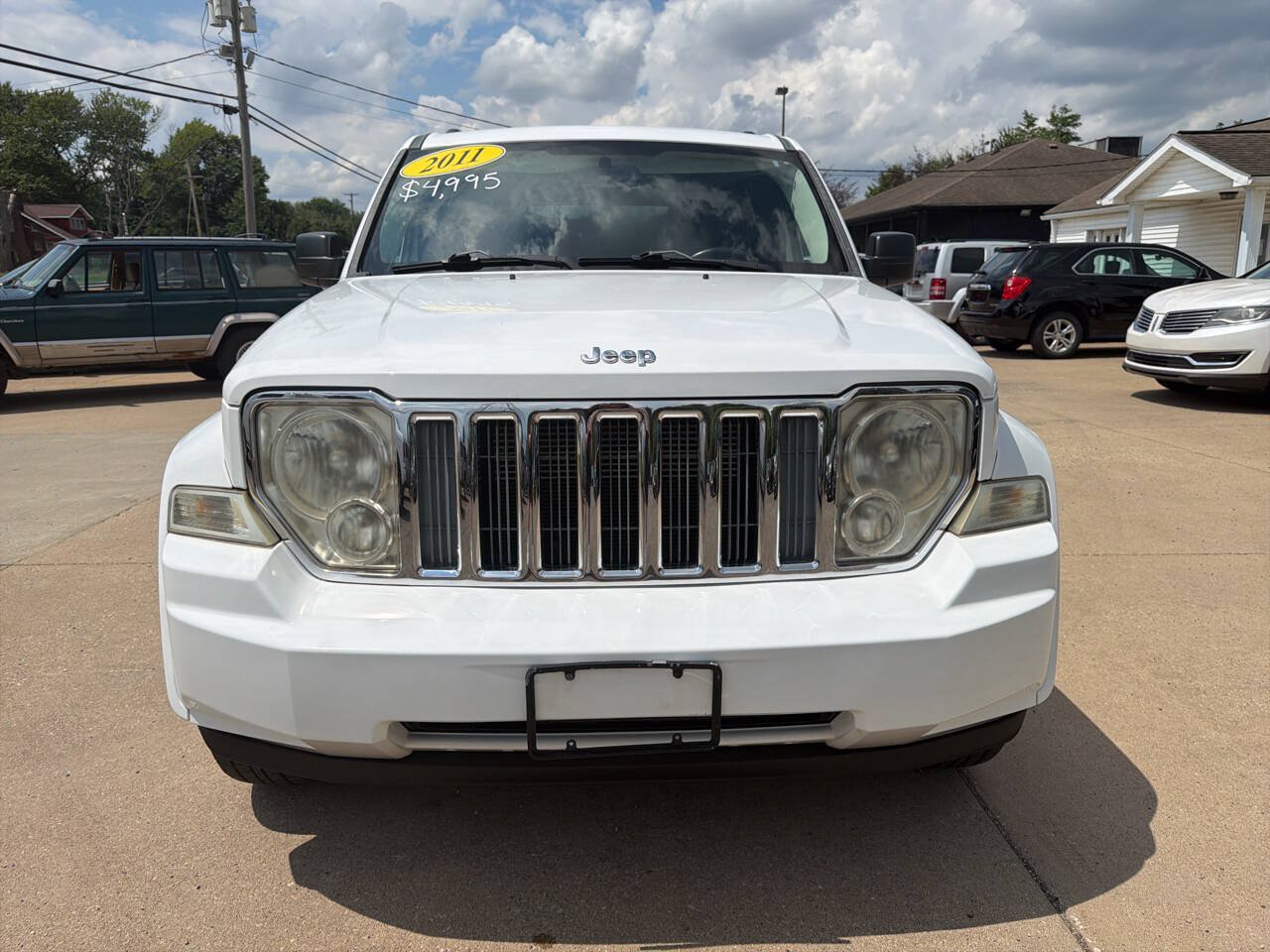 Used 2011 Jeep Liberty Sport w/ Popular Equipment Group AWD/4WD image 3