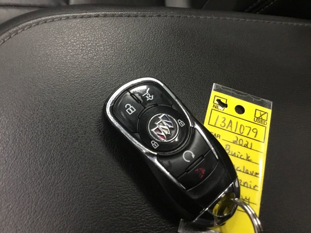 Used 2021 Buick Enclave Avenir w/ Avenir Technology Package image 11