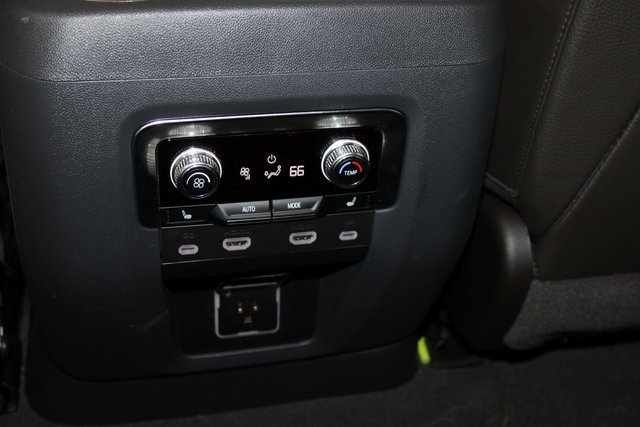 Used 2024 GMC Yukon XL Denali w/ Denali Reserve Package image 12