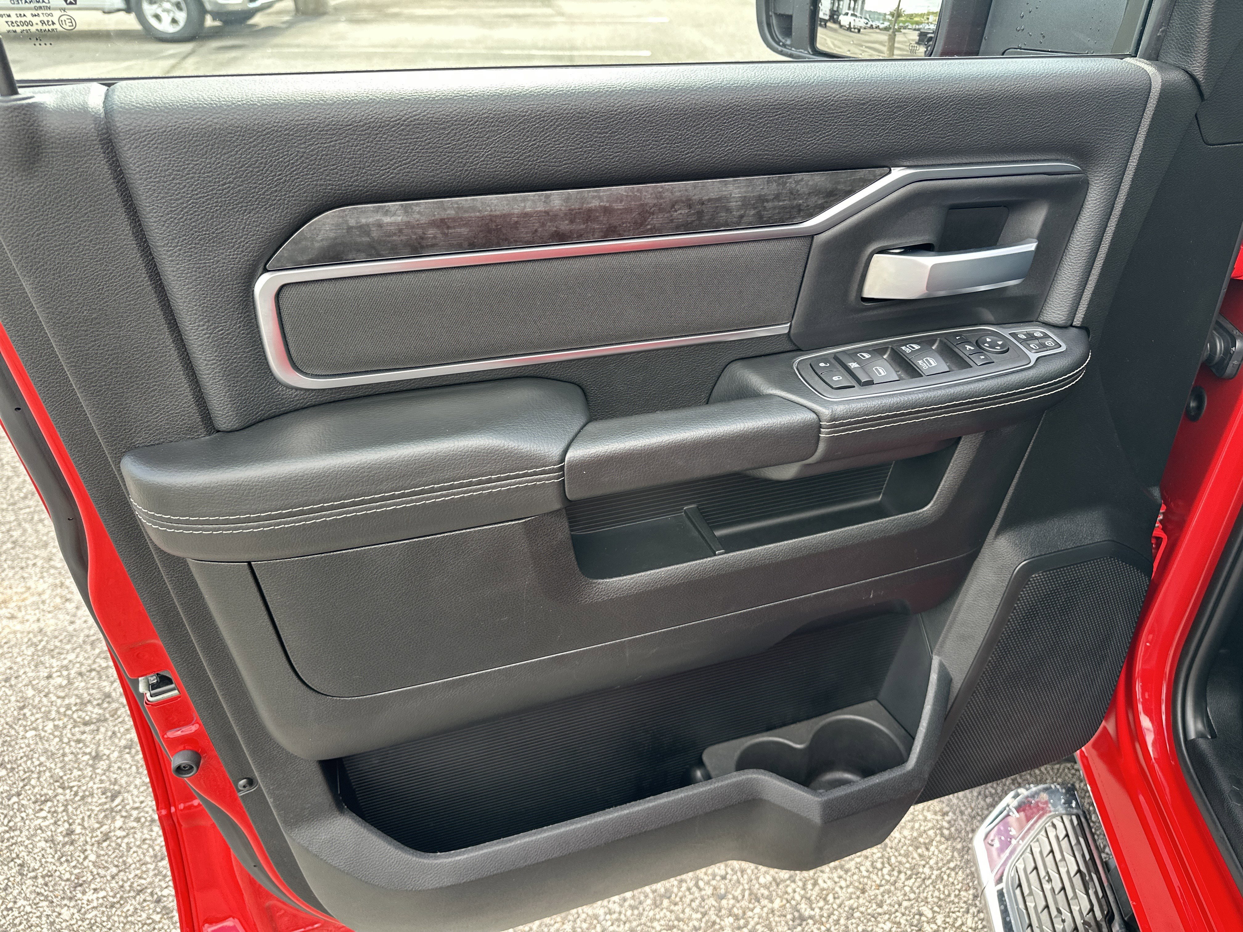 Used 2024 RAM 2500 Big Horn w/ Bed Utility Group image 11