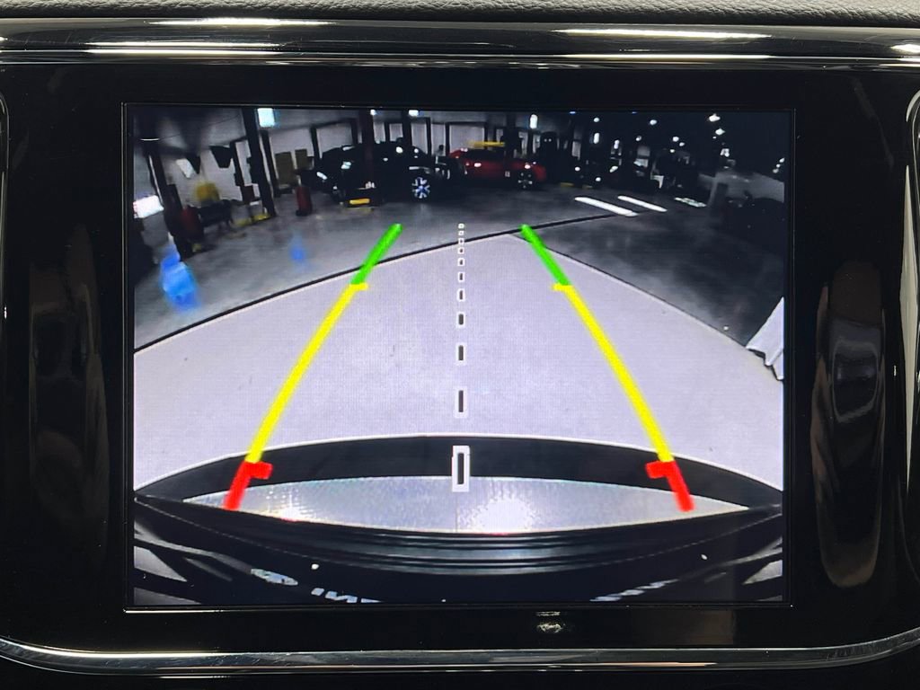 Used 2019 Jeep Grand Cherokee Altitude image 11