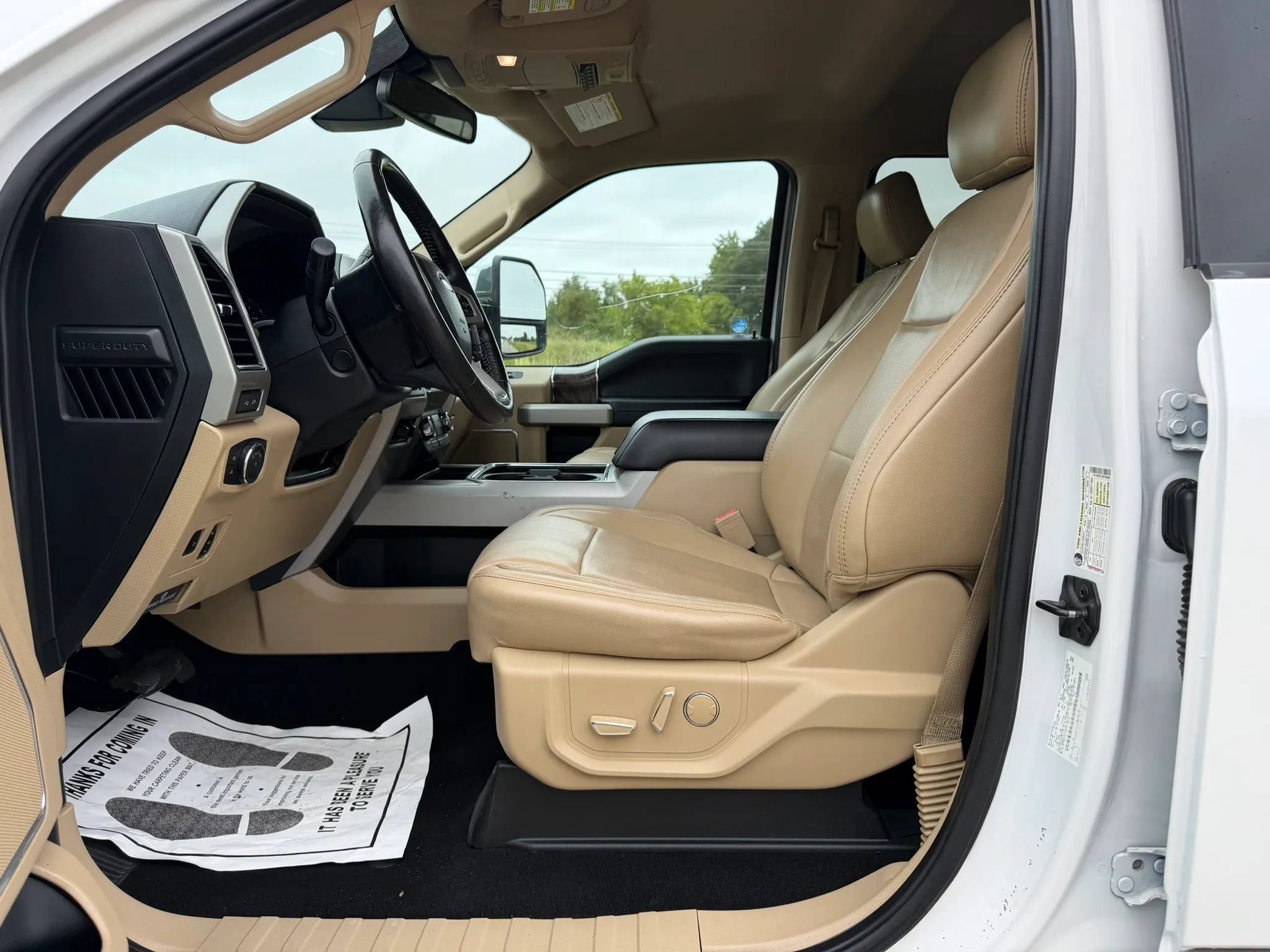 Used 2019 Ford F250 Lariat w/ Lariat Ultimate Package AWD/4WD image 18