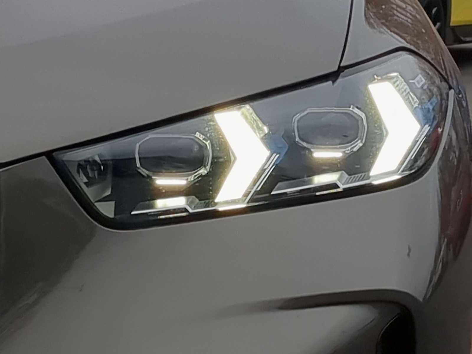 New 2026 BMW X5 xDrive40i w/ Executive Package image 11