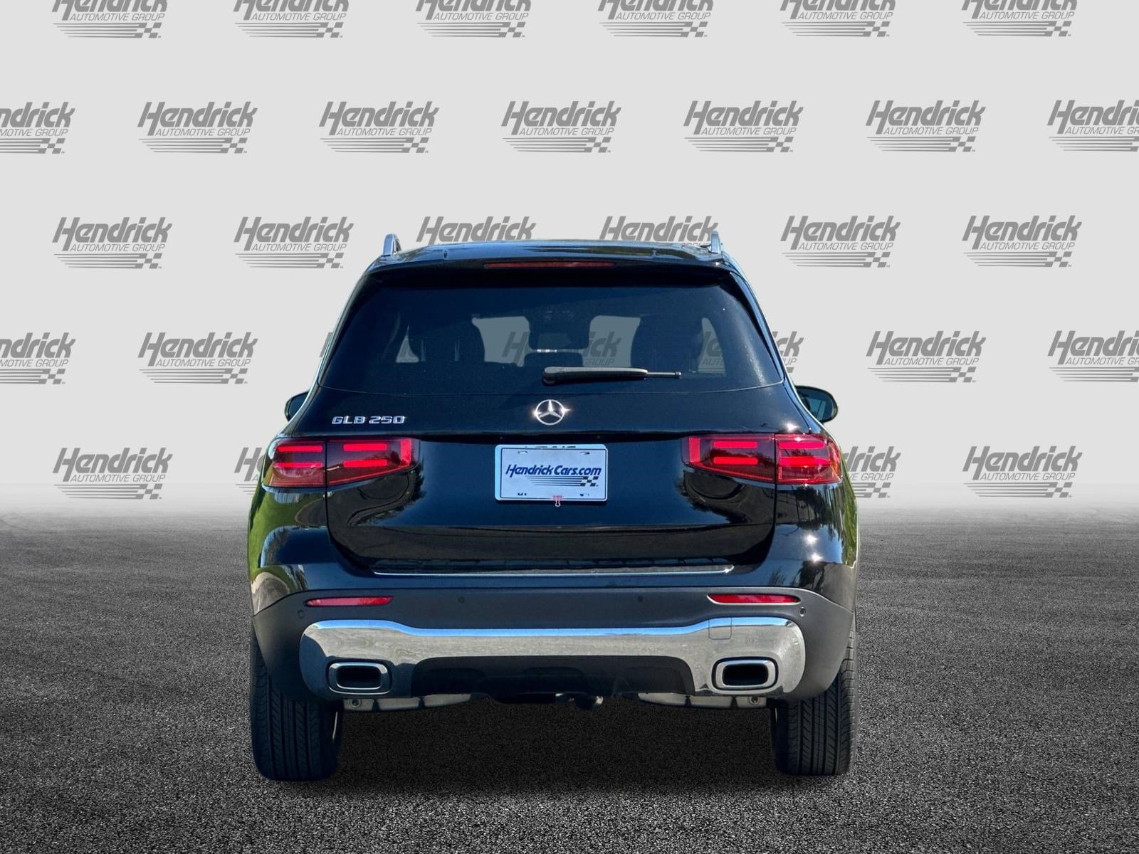 Used 2025 Mercedes-Benz GLB 250 250 image 6