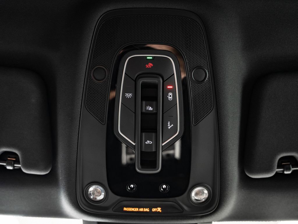 Used 2022 Audi e-tron Premium w/ Convenience Plus Package image 38