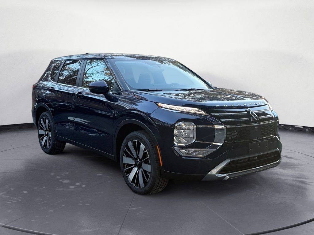 New 2026 Mitsubishi Outlander SE image 7