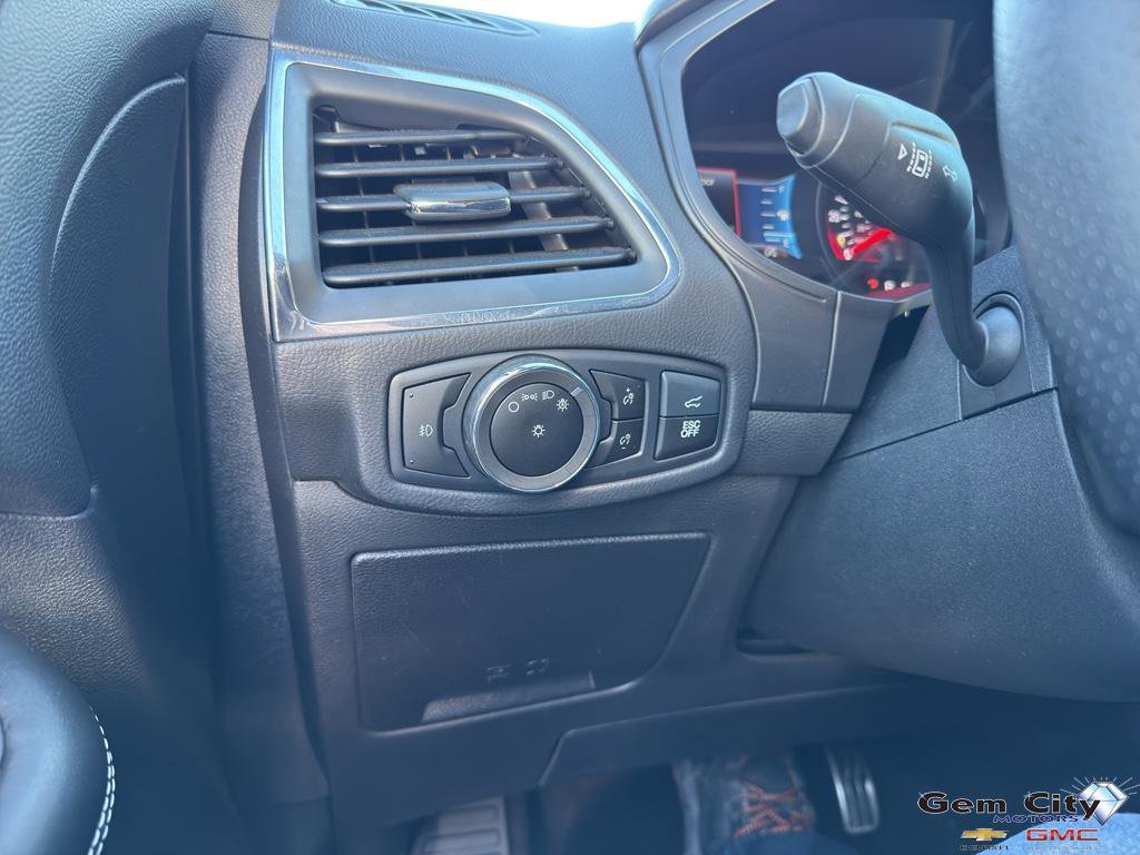 Used 2023 Ford Edge ST image 28