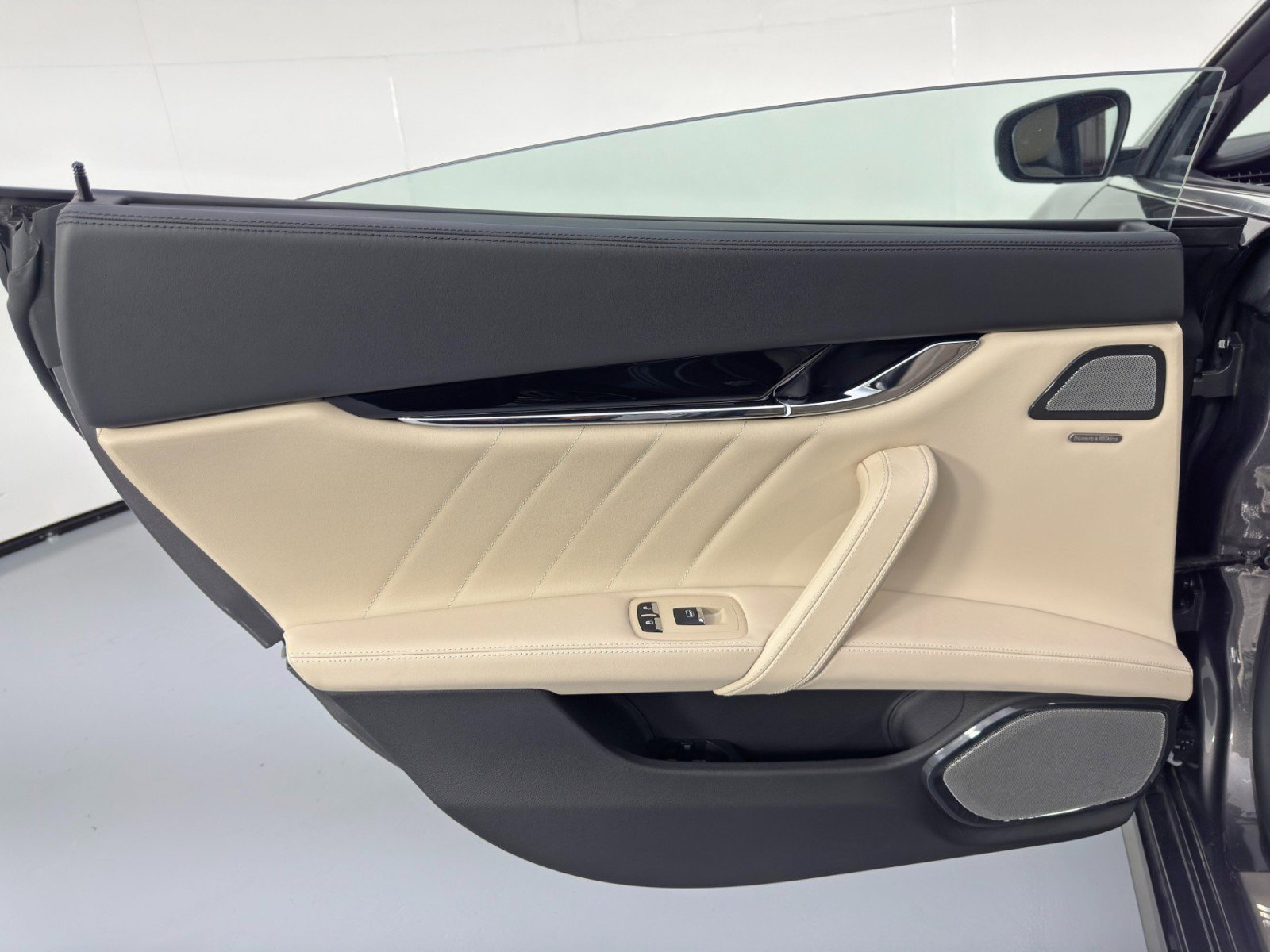 Used 2022 Maserati Quattroporte Modena Q4 image 49