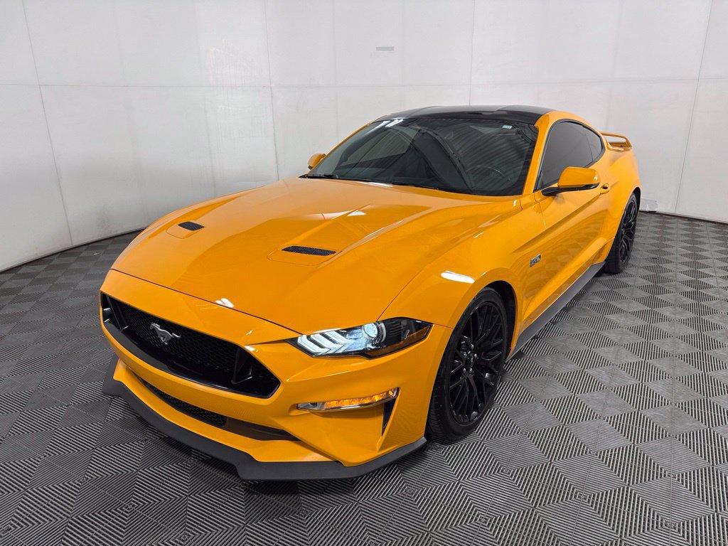 Used 2018 Ford Mustang GT Premium w/ GT Performance Package RWD image 5