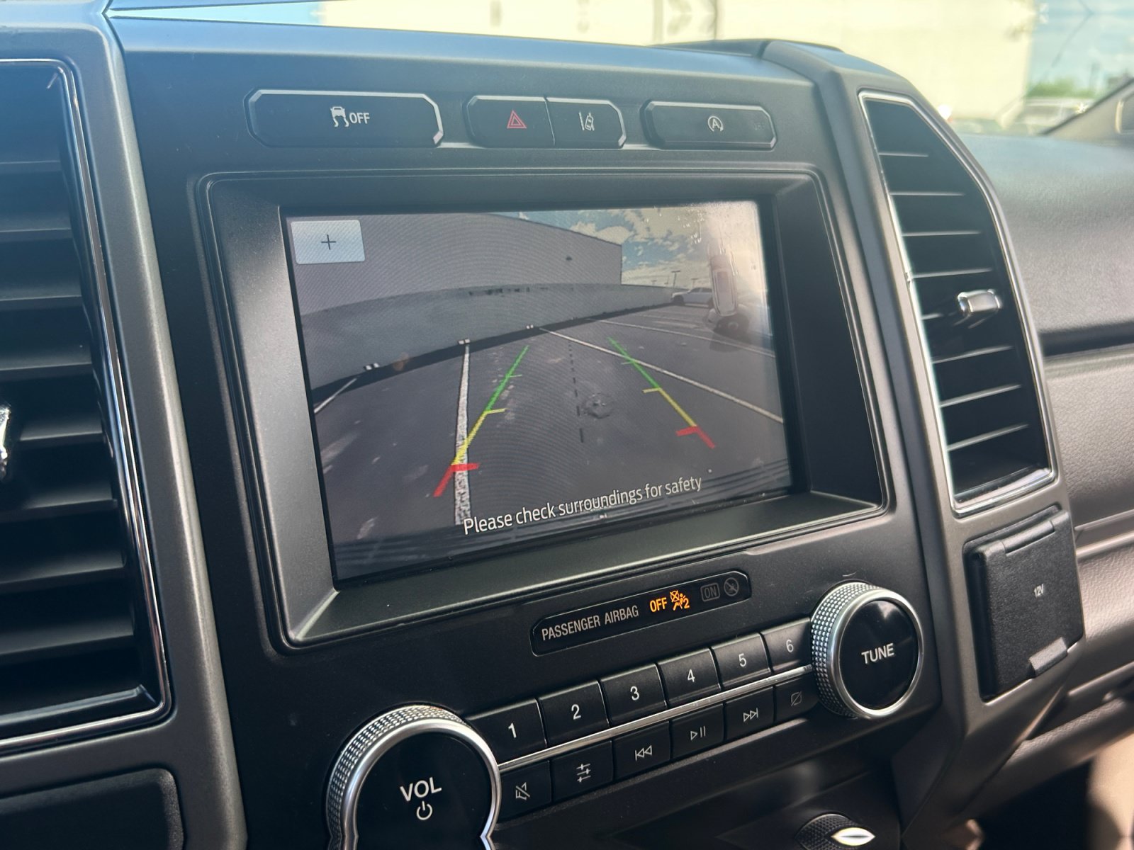 Used 2020 Ford Expedition XLT RWD image 28