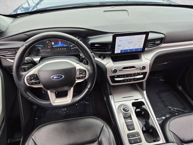 Used 2020 Ford Explorer XLT w/ Equipment Group 202A RWD image 18