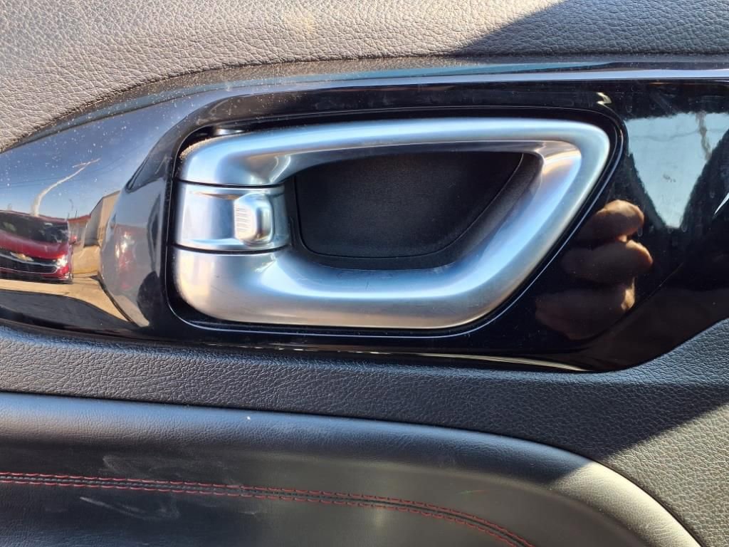 Used 2023 Jeep Compass Trailhawk image 17