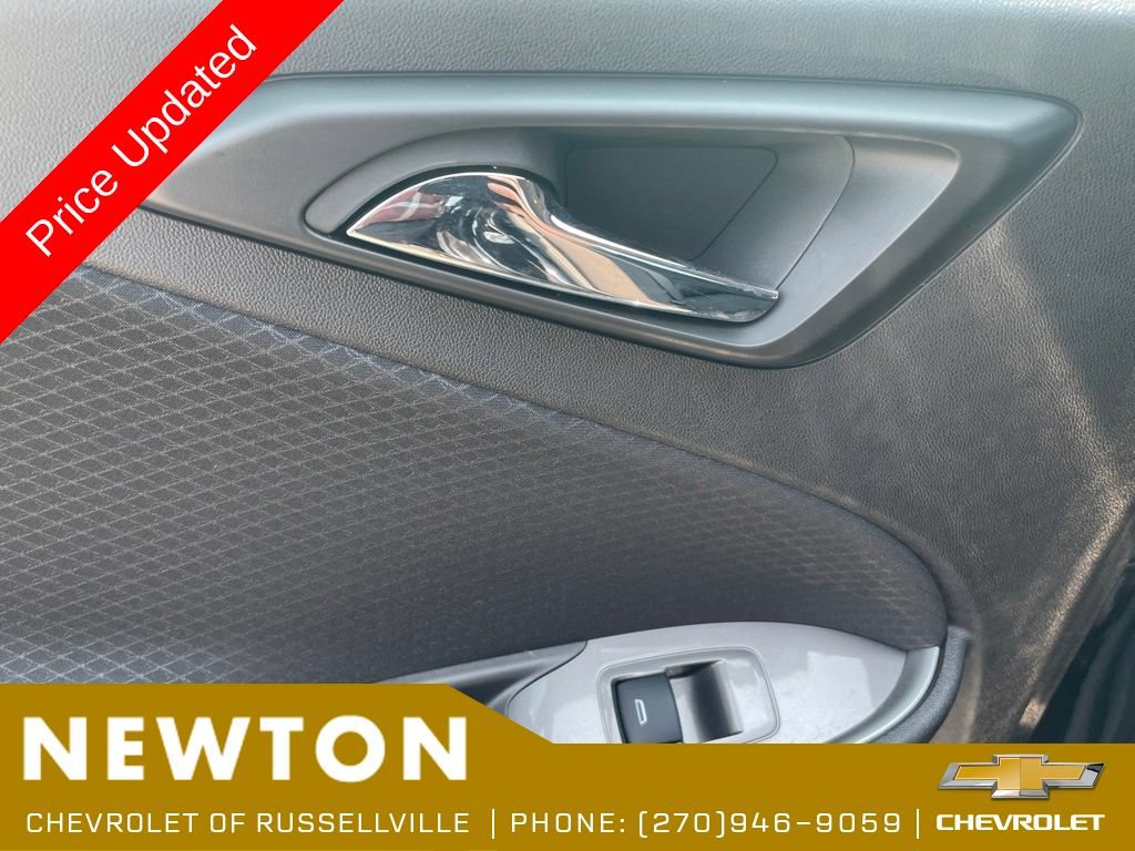 Used 2025 Chevrolet Malibu RS FWD image 34