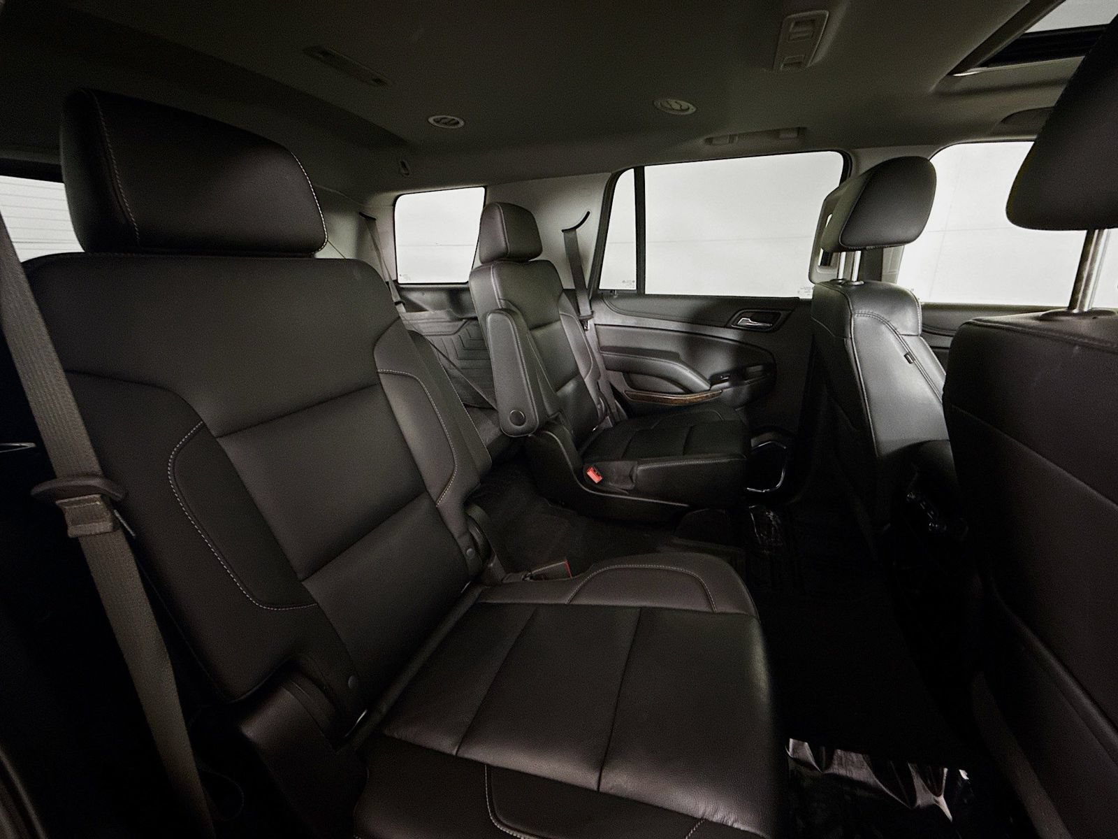 Used 2020 Chevrolet Tahoe LT w/ RST Edition AWD/4WD image 26