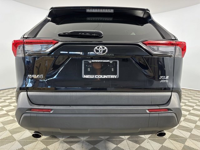 Used 2022 Toyota RAV4 XLE Premium image 6