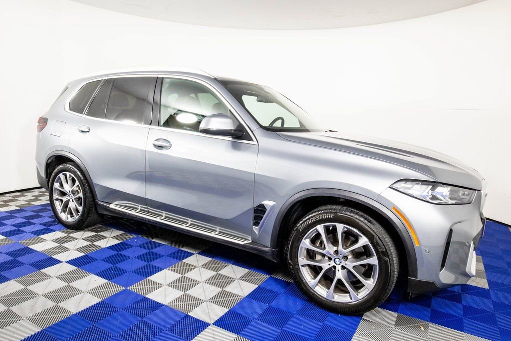 Used 2025 BMW X5 xDrive40i image 3