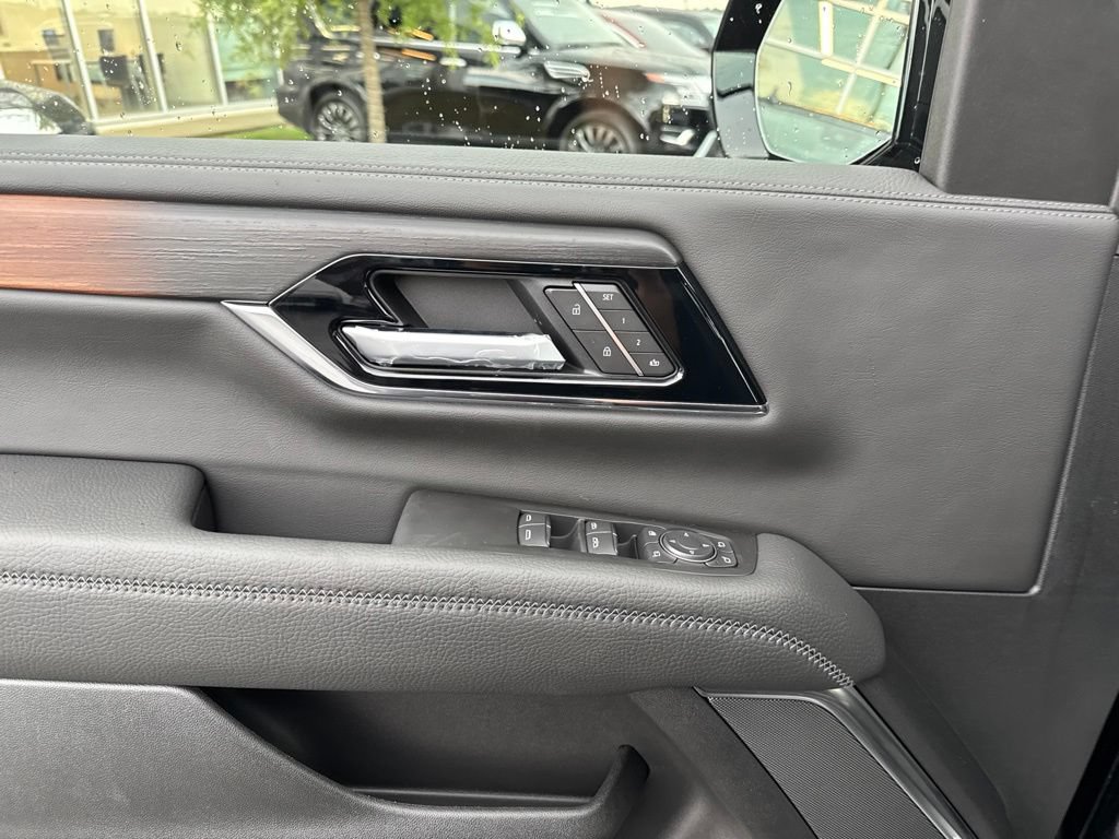 New 2026 GMC Yukon XL Denali w/ Advanced Technology Package AWD/4WD image 13