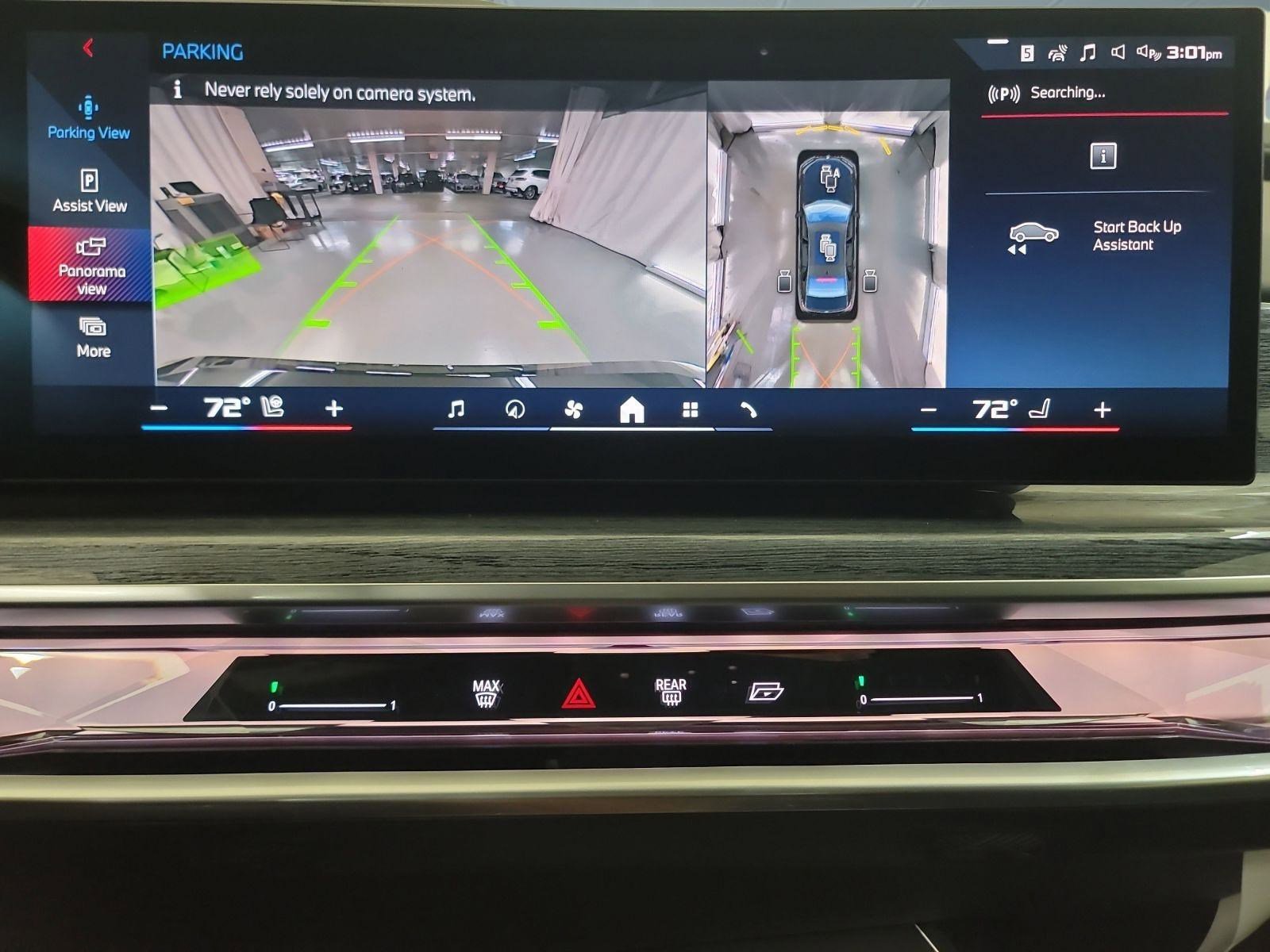 Used 2025 BMW i7 M70 image 16