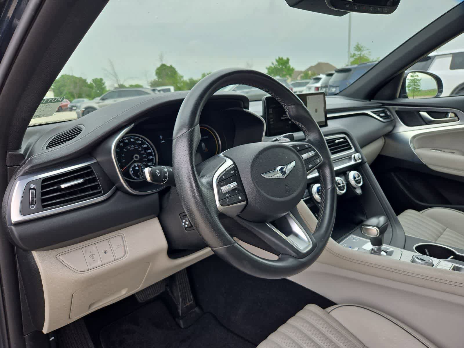 Used 2023 Genesis G70 3.3T RWD image 2