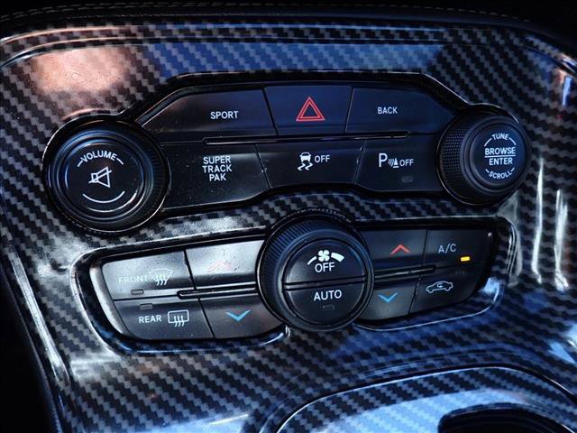 Used 2016 Dodge Challenger R/T Plus RWD image 18