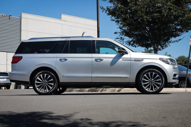 Used 2018 Lincoln Navigator L Select w/ Technology Package AWD/4WD image 11