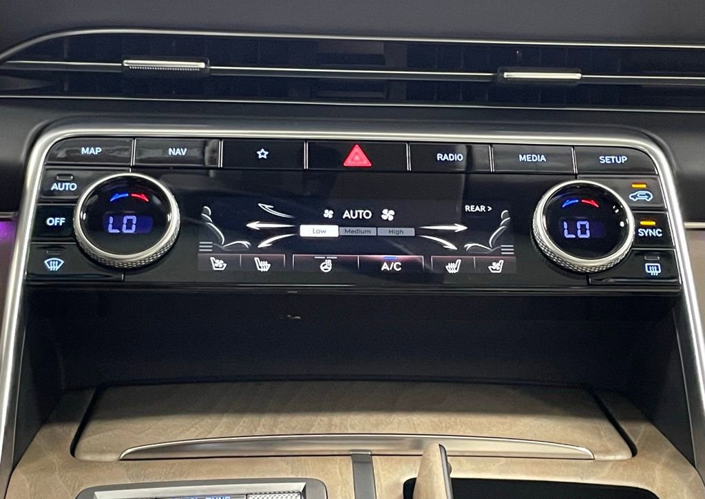 Used 2024 Genesis GV80 3.5T w/ Prestige Package image 21