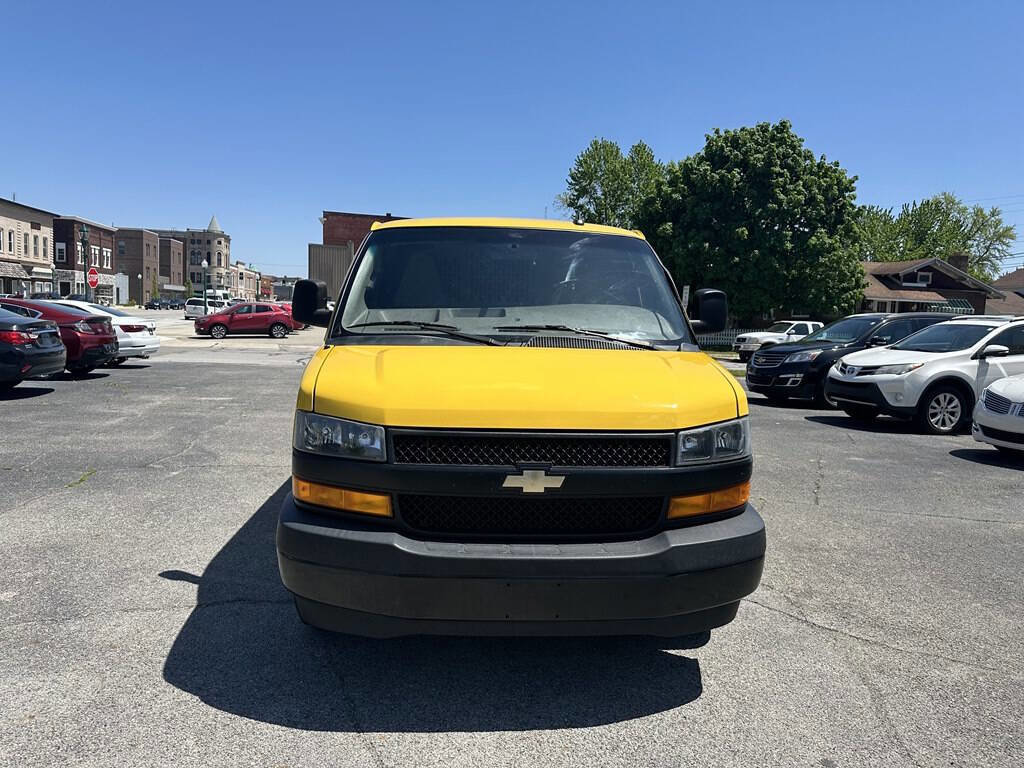 Used 2022 Chevrolet Express 2500 image 8
