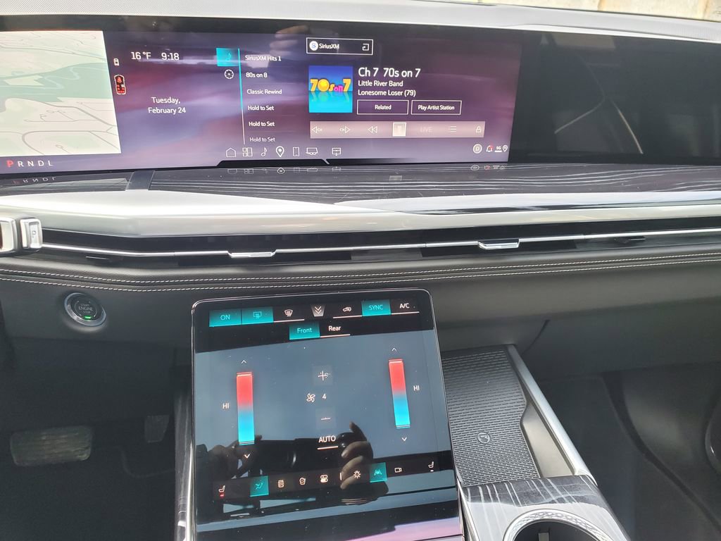 Certified 2025 Cadillac Escalade Sport image 32