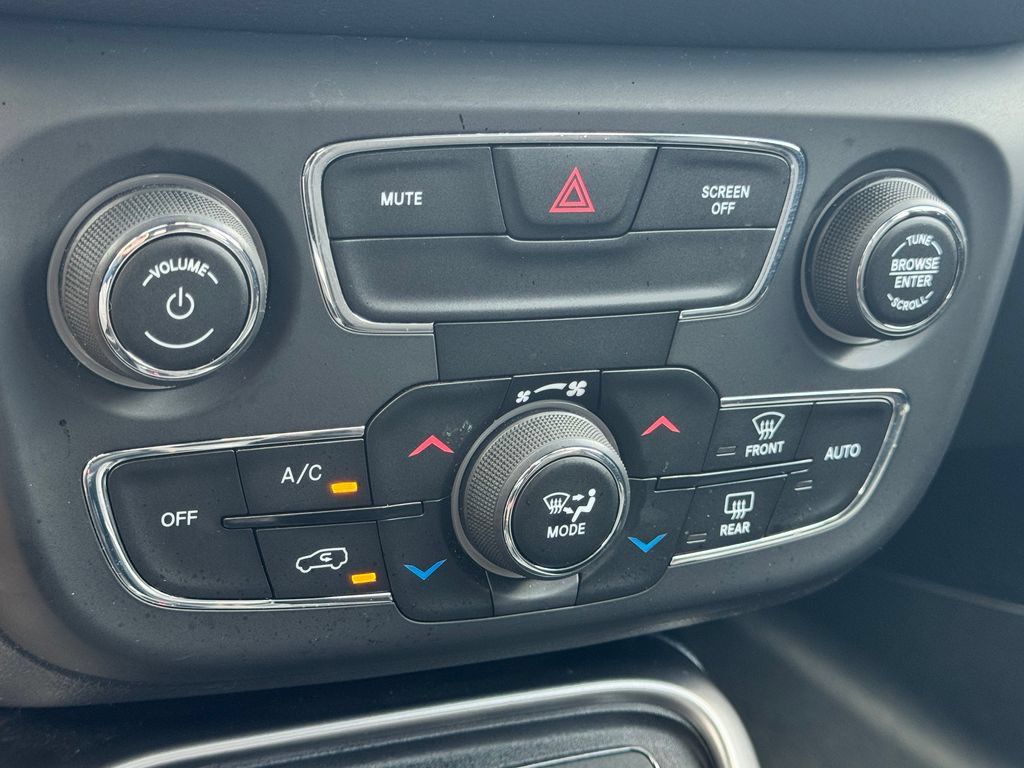 Used 2018 Jeep Compass Latitude w/ Popular Equipment Group AWD/4WD image 25