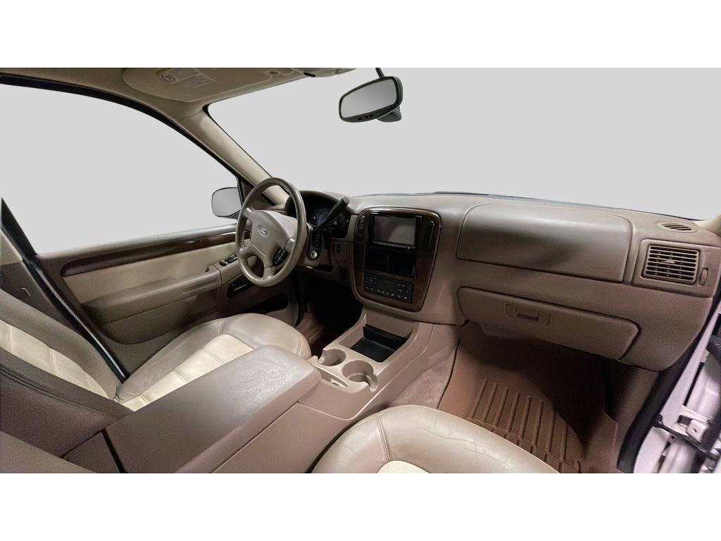 Used 2003 Ford Explorer Eddie Bauer image 19
