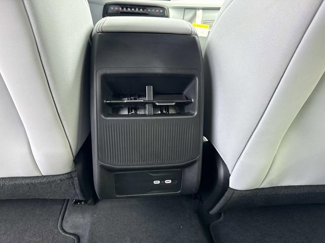 New 2026 Jeep Cherokee Limited image 22