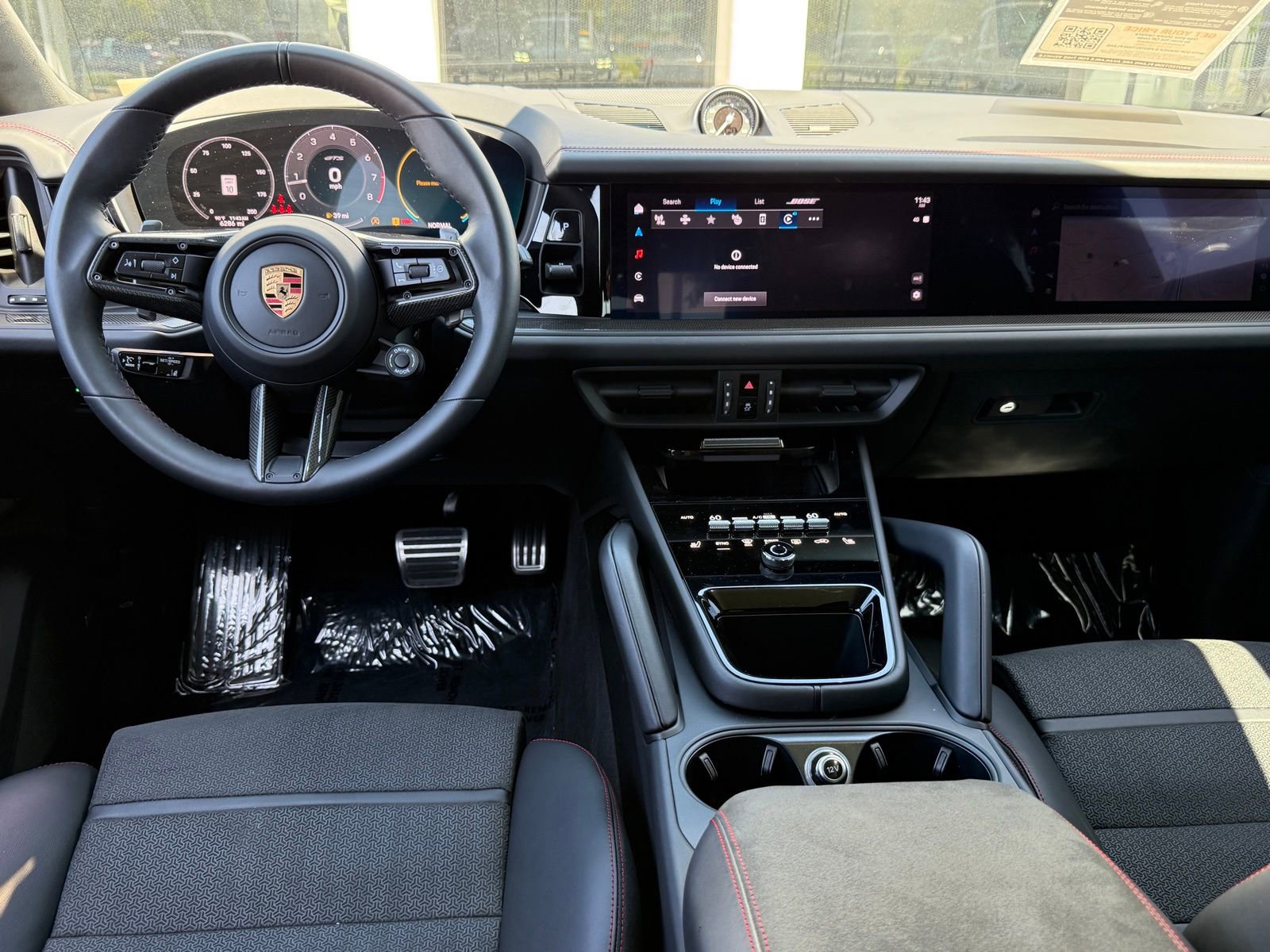 Used 2025 Porsche Cayenne GTS image 42