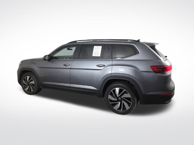 Used 2024 Volkswagen Atlas SE AWD/4WD image 10