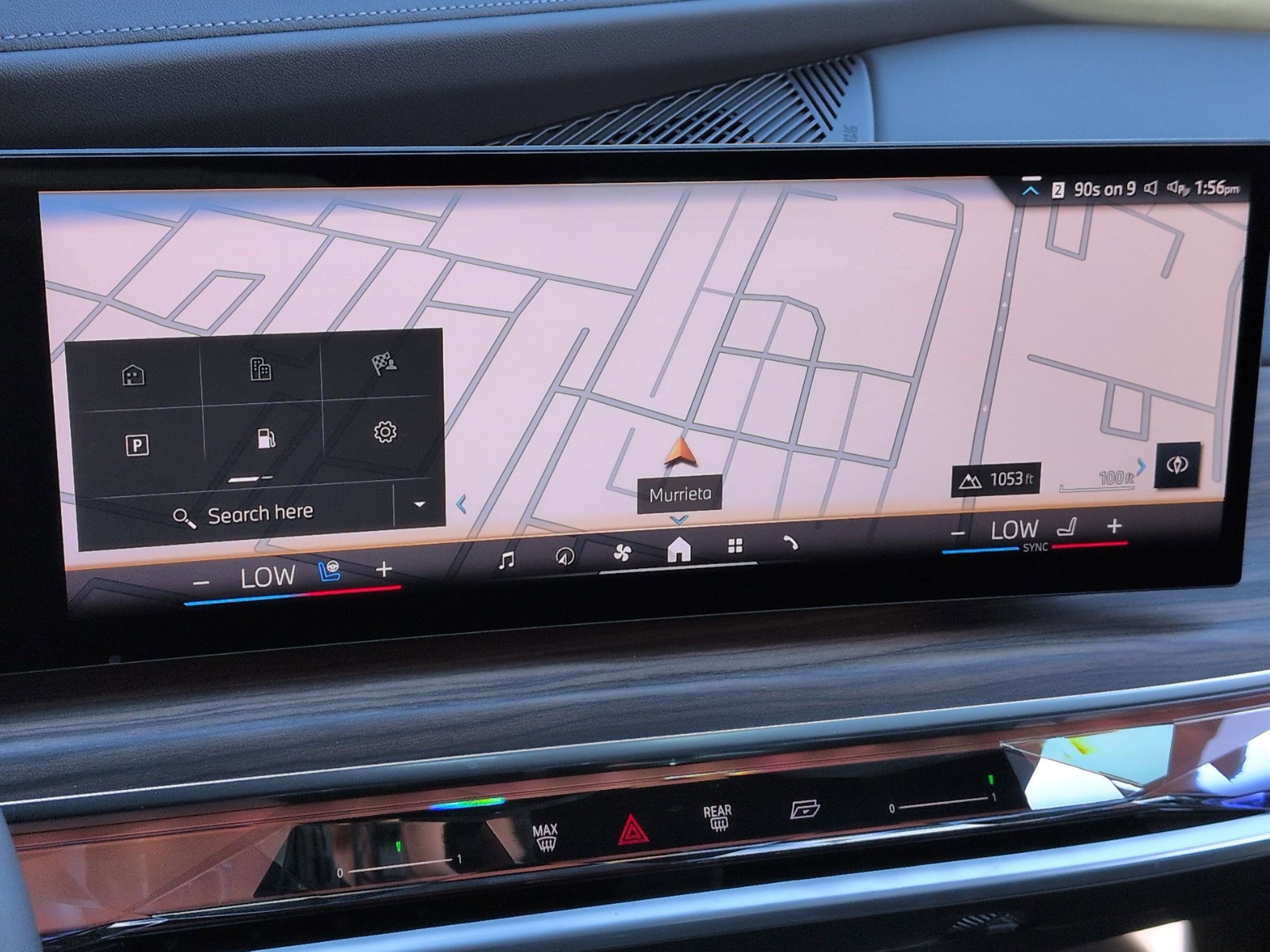 Certified 2024 BMW 760i xDrive w/ Premium Package 2 image 24