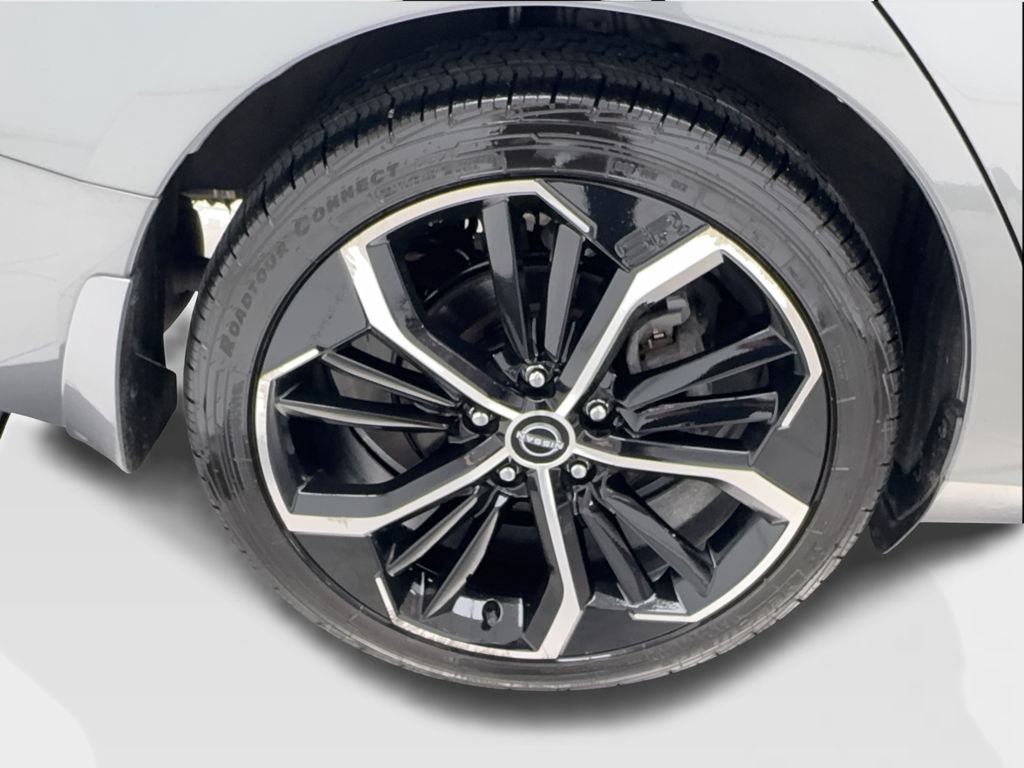 Used 2023 Nissan Altima 2.5 SR w/ SR Premium Package AWD/4WD image 17