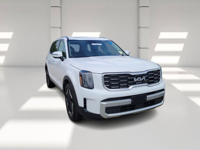Used 2025 Kia Telluride S AWD/4WD image 3