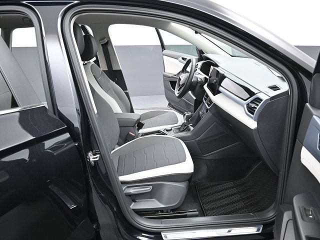 New 2026 Volkswagen Taos SE AWD/4WD image 14