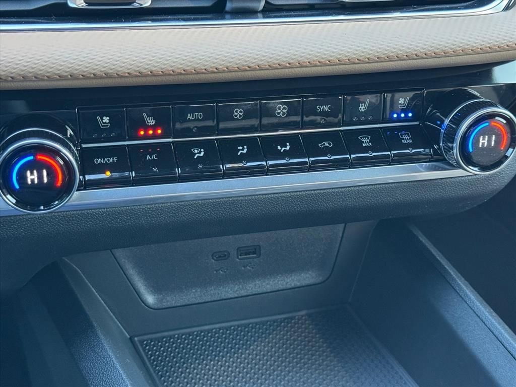 New 2026 Chevrolet Equinox ACTIV w/ Convenience Package III image 17