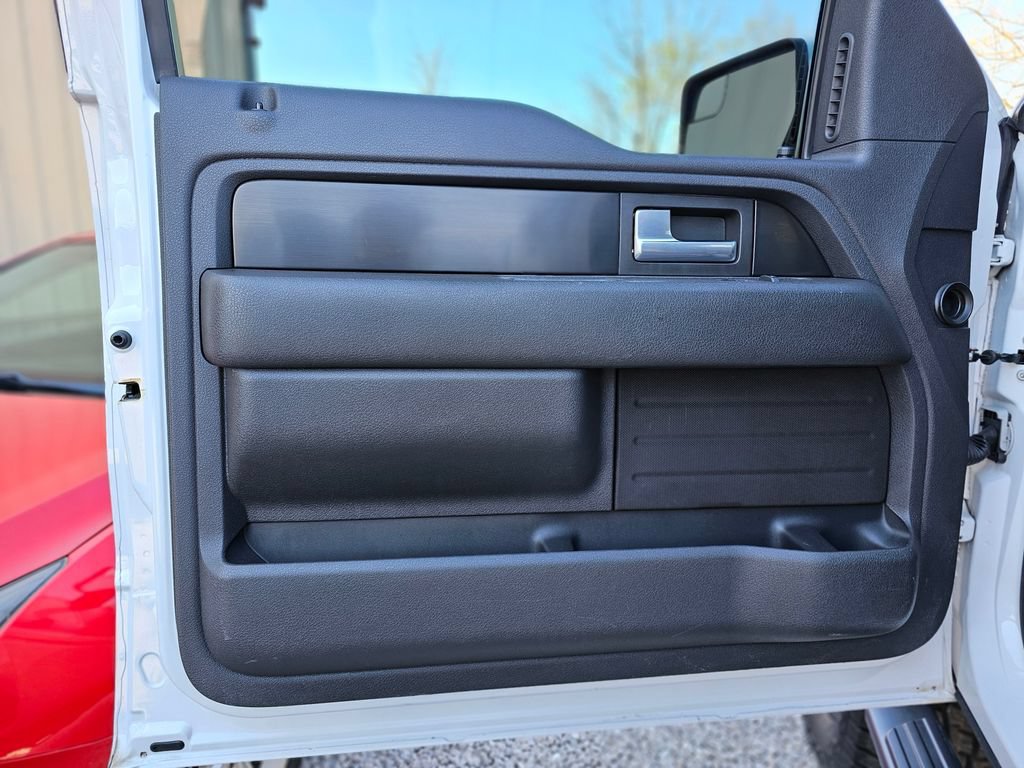Used 2014 Ford F150 FX4 w/ FX Appearance Package AWD/4WD image 26