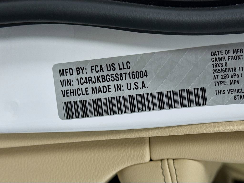 Used 2025 Jeep Grand Cherokee L Limited w/ Luxury Tech Group II AWD/4WD image 36