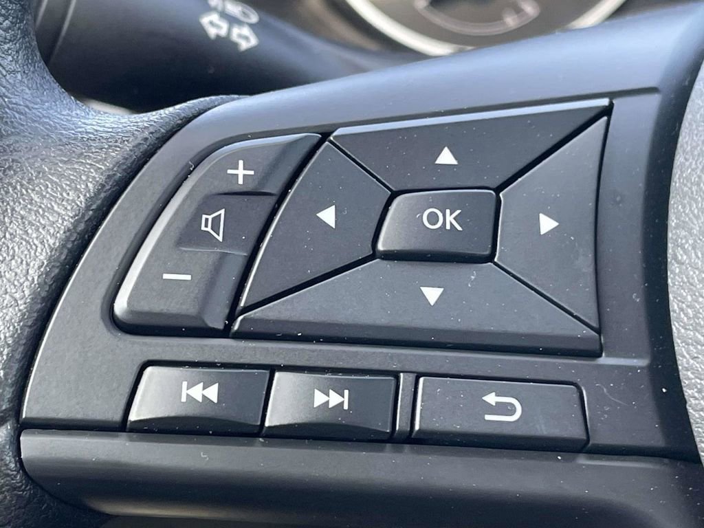 Used 2025 Nissan Sentra S image 22