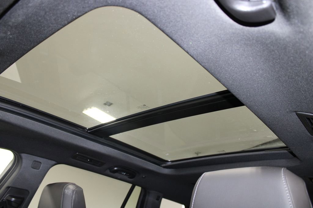 Used 2025 Cadillac XT6 Premium Luxury image 59