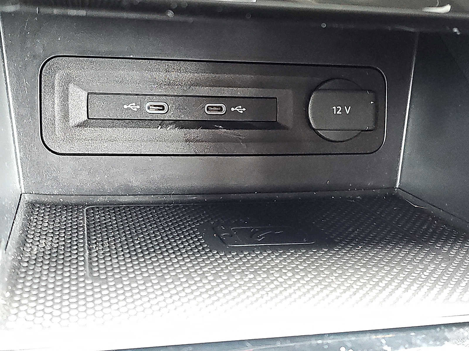 Used 2022 Volkswagen Atlas Cross Sport SE image 23