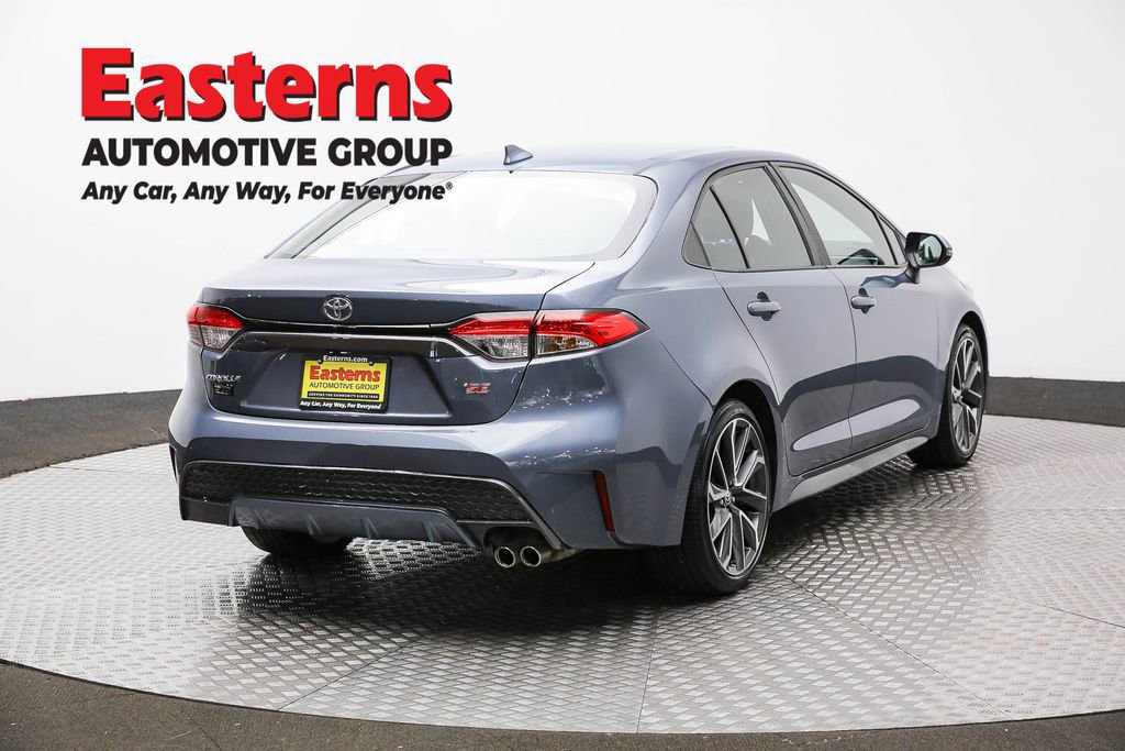 Used 2021 Toyota Corolla SE w/ SE Premium Package FWD image 5
