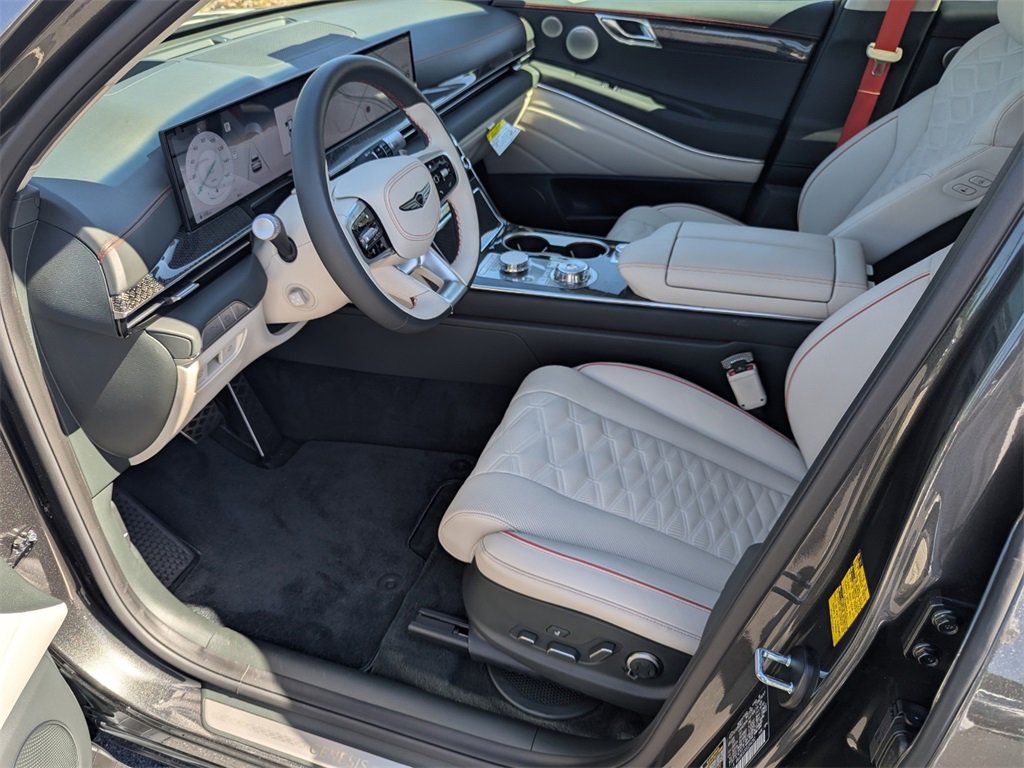 Used 2025 Genesis GV80 3.5T e-SC image 9